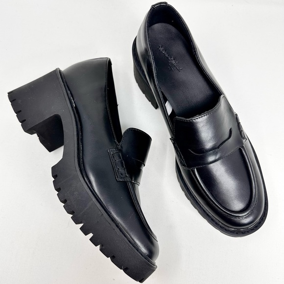 Women's Black Loafer Heels - Picture 5 of 13